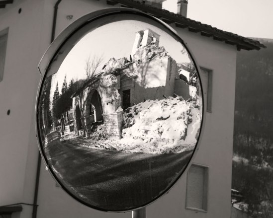 visso-church-in-mirror-bw